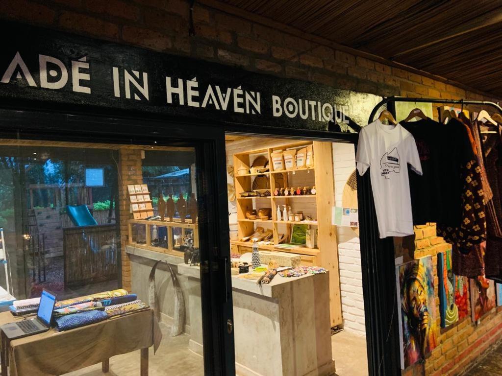 天堂餐厅精品酒店 基加利 外观 照片